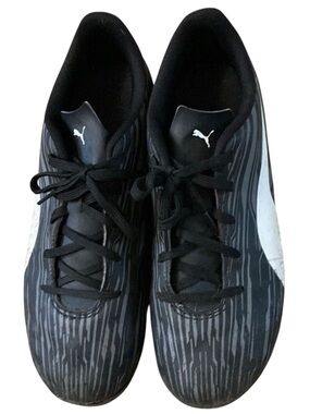 Boys’ Cleats